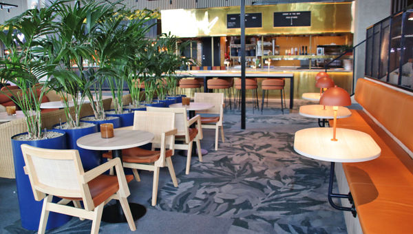 Abundant seating for meals, drinks or working in the main floor's public areas at the Scandic Goteborg Central.